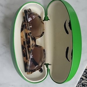 *last week* Kate Spade Tasmin tortoiseshell sunglasses, perfect for small face